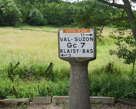 PXL111 Encore 3 km pour terminer cette jolie virée en Bourgogne