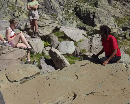 Écoutant avec plus ou moins d'attention les explications de notre guide.. Écoutant avec plus ou moins d'attention les explications de notre guide..