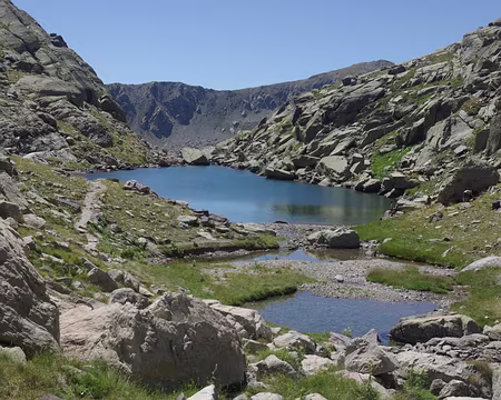 C'est reparti : le lac des Merveilles, (re)montée vers la baisse de Valmasque C'est reparti : le lac des Merveilles, (re)montée vers la baisse de Valmasque