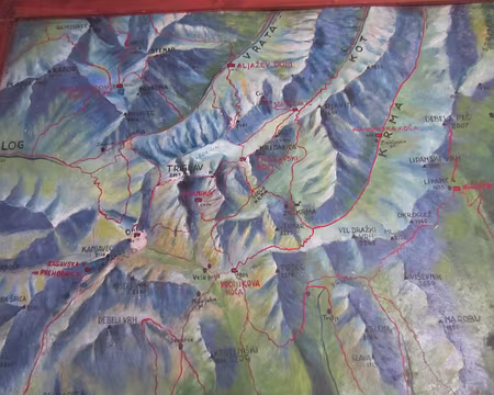 PXL108 J11 de Trzaska koca à Pogacnikov dom