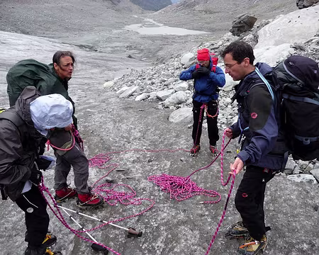 PXL011 ...d'attaquer les choses sérieuses. Encordement obligatoire...