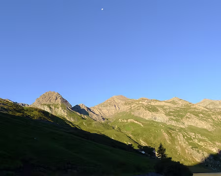 PXL037 Plus aucune trace des nuages des jours précédents. Un miracle se serait-il produit ?