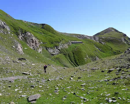 PXL040 Passage devant le refuge Ravetto, derrière le col Croce di Fero.