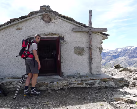 PXL104 La chapelle sommitale de la Pointe de Tierce.