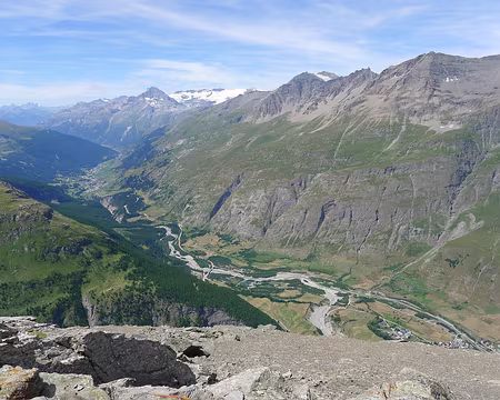 PXL106 Vue sur la vallée de la Haute-Maurienne.