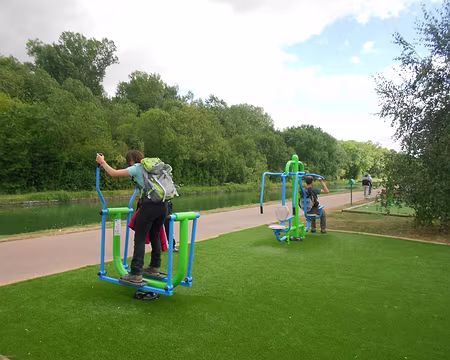 PXL021 Les grands enfants s'amusent !