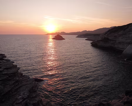 PXL086 Coucher de soleil sur les îlots de Fazzio