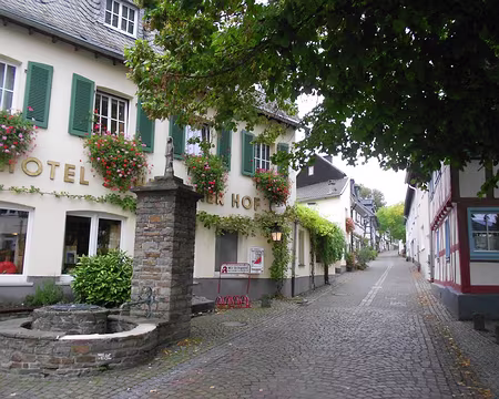 PXL000 Scheuren, proche de la ville viticole de Unkel au bord du Rhin