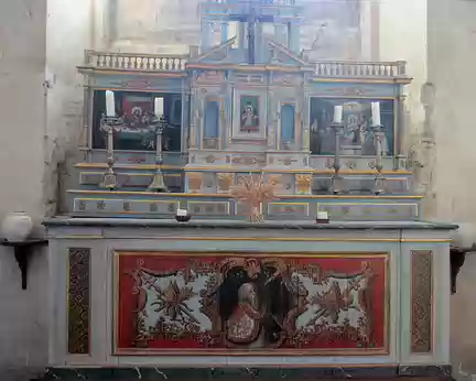 PXL031 le bel autel récemment restauré