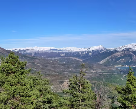 PXL114 Lac de Castillon au nord de Castellane