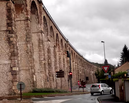 PXL048 Arrivée à Longueville, le viaduc ferroviaire