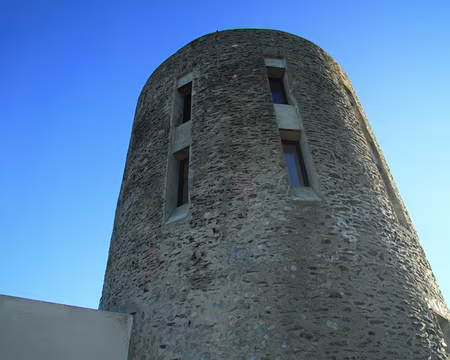 PXL044 Gloire à Dugommier qui repris définitivement le fort aux espagnols en 1793, au prix de 11000 boulets.