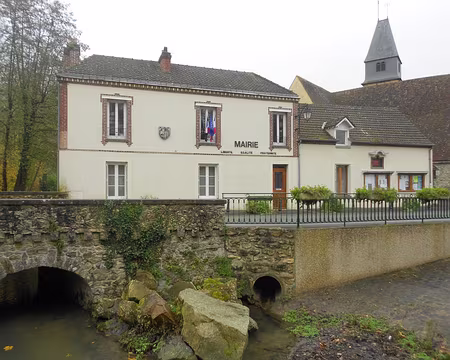 PXL021 Droué-sur-Drouette, l'abreuvoir municipal