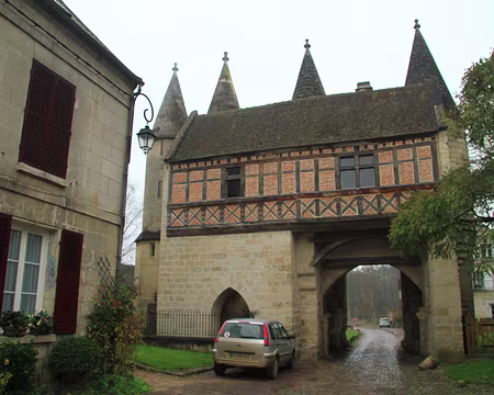 PXL031 Porte fortifiée qui gardait le village