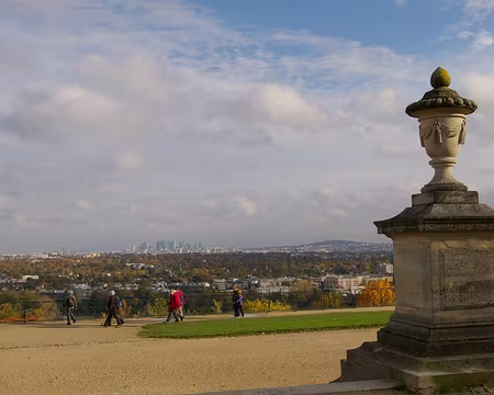 PXL002 La Terrasse créée par le Nôtre entre 1669 et 1674, longue de 1950 m et large d'une trentaine de mètres,...