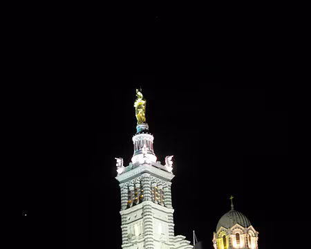 PXL042 Notre-Dame de la Garde veille sur Marsseille