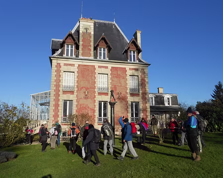 PXL020z1307 Il l'acheta aux enchères en 1895