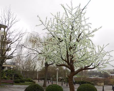 PXL004 Arbre aux fleurs artificielles