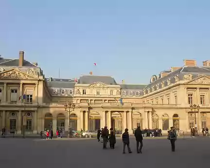 PXL065 Le Palais Royal construit par Richelieu en 1628