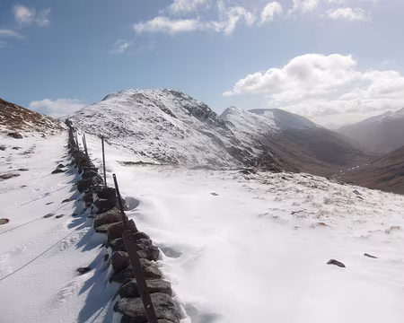 PXL050 Un mur nous sépare de Glen Quoich
