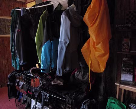 PXL110 … nous séchons nos affaires autour du poële