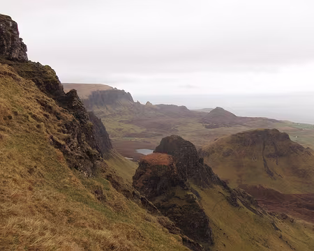 PXL301 Nous terminons la crête de Trotternish vers le Quiraing
