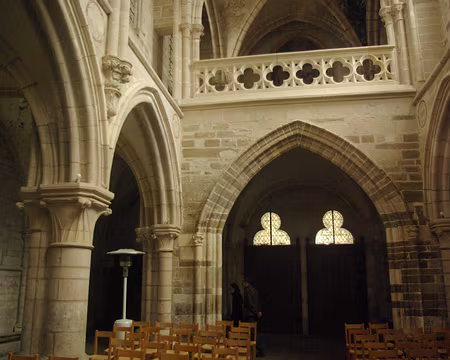 L'église Notre-Dame de Saint-Père L'église Notre-Dame de Saint-Père