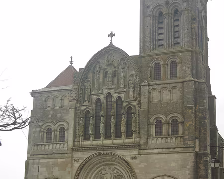 Vézelay (basilique Sainte-Marie-Madeleine) Vézelay (basilique Sainte-Marie-Madeleine)