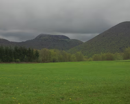 Le puy de Dôme presque dégagé Le puy de Dôme presque dégagé