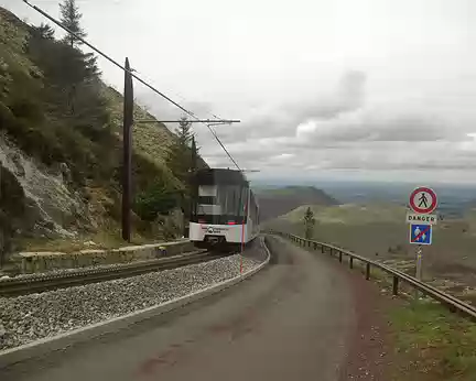 Enfin quand même, s'il y avait eu un arrêt à cet emplacement... Enfin quand même, s'il y avait eu un arrêt à cet emplacement...