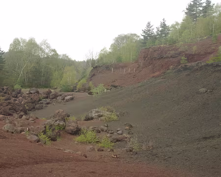 Au pied du puy de la Vache Au pied du puy de la Vache