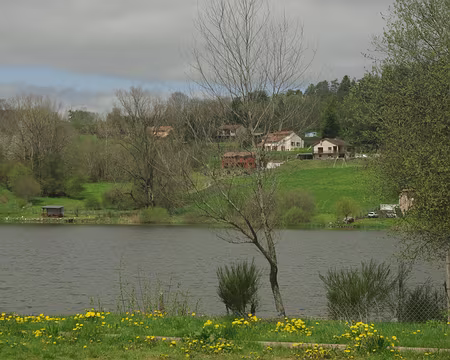 Lac de la Cassière (formé par l'obstruction par une coulée de lave) Lac de la Cassière (formé par l'obstruction par une coulée de lave)
