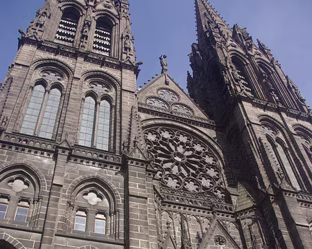 La façade de la cathédrale La façade de la cathédrale