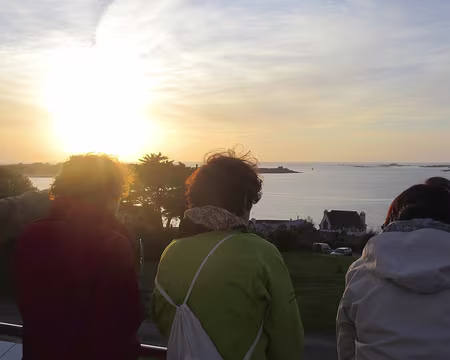 PXL015 le soleil va-t-il se coucher ?