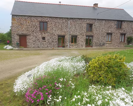 PXL018 Maison en schiste pourpre