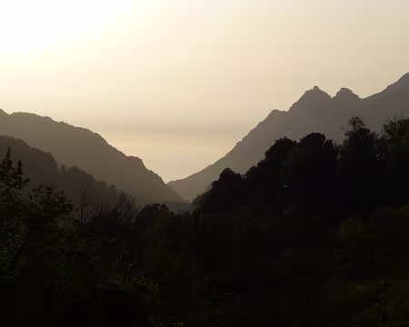 PXL045 Vue du gîte, dans l'axe du golfe de Porto