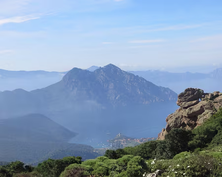 PXL034 Dans le creux : Girolata