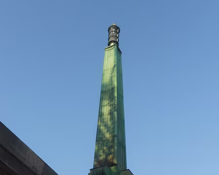 PXL030 Réverbère télescopique du Pont du Carrousel