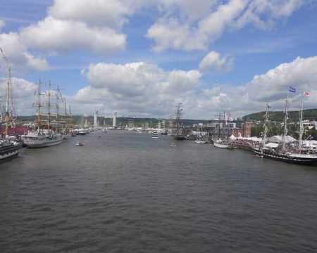 PXL002 La Seine accueille l'Armada 2013