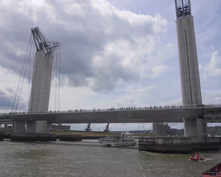 PXL020 Pont levant Gustave-Flaubert inauguré lors de l'Armada 2008.