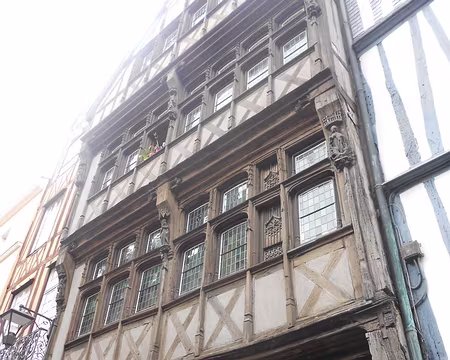 PXL038 Rue Saint-Romain