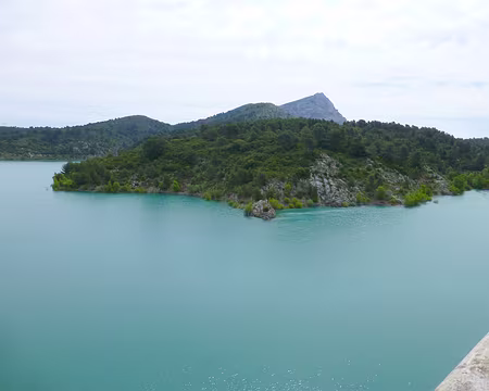 PXL000 Barrage du Bimont et Ste Victoire, point de départ de la randonnée.