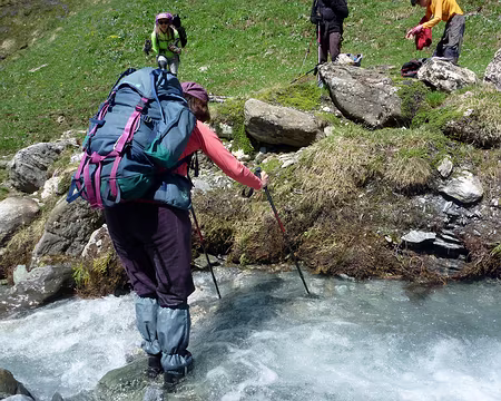 PXL079 La moitié du groupe va prendre un bain !