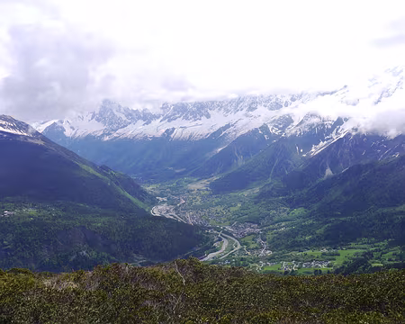PXL035 Une heure de sieste au soleil en profitant d'un modeste panorama