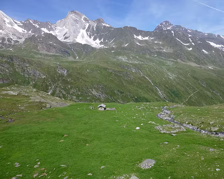 PXL018 La pettie maison dans la prairie