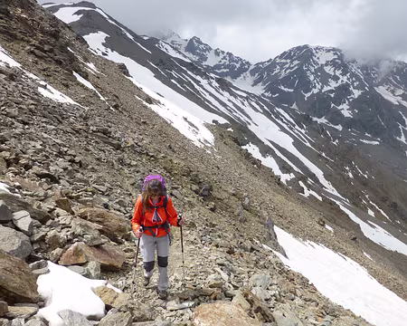 PXL057 Un col un peu rude et une pente soutenue pour le passo Soy (2888 m)