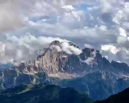 PXL188 J10 - Arrivée au refuge Lagazuoi et sa vue