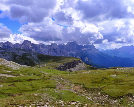 PXL009 Le plateau du Sciliar.