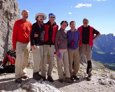 PXL026 Sortie victorieuse de la via-ferrata Passo Santner, après plusieurs heures de crapahut (cf. album-photo de Christian P.).