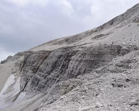 PXL075 Deux cafistes se cachent sur cette photo. Saurez-vous les retrouver ?